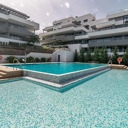 Lme9f1- Penthouse Amazing Views, Families Only